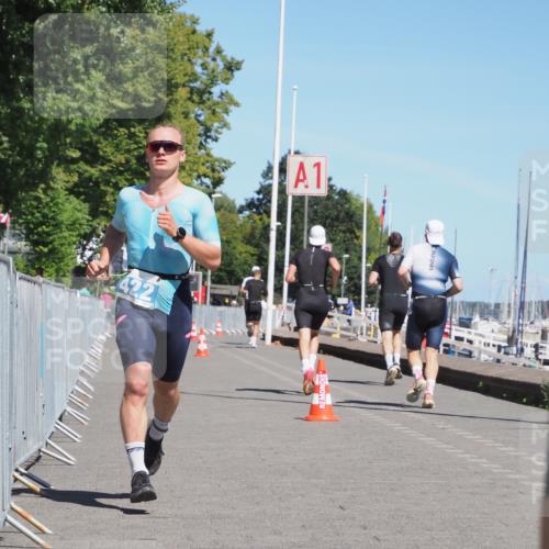 17.08.2025 - KN Förde Triathlon 2025 KatJ http://msf.ph/oto/8588187 17.08.2025 13:31:50 Laufen 419, 422 meine-sportfotos.de