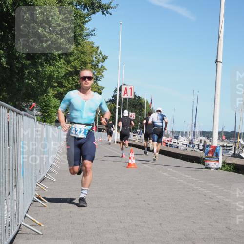 17.08.2025 - KN Förde Triathlon 2025 KatJ http://msf.ph/oto/8588201 17.08.2025 13:31:51 Laufen 419, 422 meine-sportfotos.de