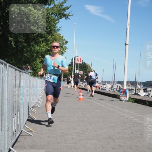 17.08.2025 - KN Förde Triathlon 2025 KatJ http://msf.ph/oto/8588210 17.08.2025 13:31:51 Laufen 419, 422 meine-sportfotos.de