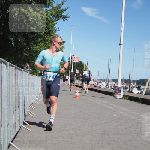 17.08.2025 - KN Förde Triathlon 2025 KatJ http://msf.ph/oto/8588224 17.08.2025 13:31:51 Laufen 419, 422 meine-sportfotos.de