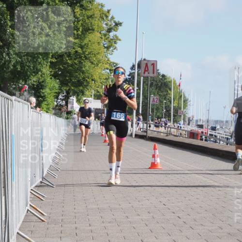 17.08.2025 - KN Förde Triathlon 2025 KatJ http://msf.ph/oto/8588243 17.08.2025 10:14:17 Laufen 166, 202 meine-sportfotos.de