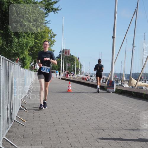 17.08.2025 - KN Förde Triathlon 2025 KatJ http://msf.ph/oto/8588247 17.08.2025 10:38:49 Laufen 131 meine-sportfotos.de