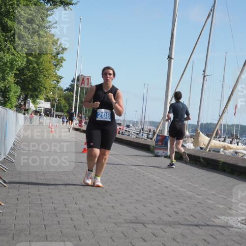 17.08.2025 - KN Förde Triathlon 2025 KatJ http://msf.ph/oto/8588327 17.08.2025 10:38:59 Laufen 208 meine-sportfotos.de