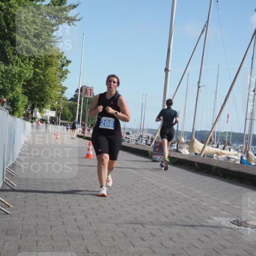 17.08.2025 - KN Förde Triathlon 2025 KatJ http://msf.ph/oto/8588338 17.08.2025 10:38:59 Laufen 208 meine-sportfotos.de