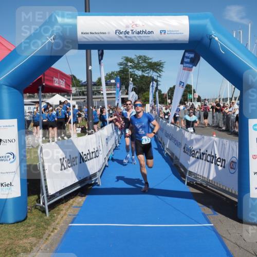 17.08.2025 - KN Förde Triathlon 2025 MichiJ http://msf.ph/oto/8588366 17.08.2025 13:44:27 Laufen 407, 413, 422, 433 meine-sportfotos.de