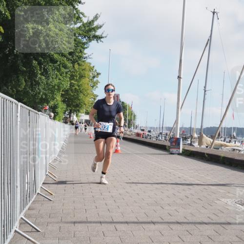 17.08.2025 - KN Förde Triathlon 2025 KatJ http://msf.ph/oto/8588374 17.08.2025 10:14:24 Laufen 202 meine-sportfotos.de
