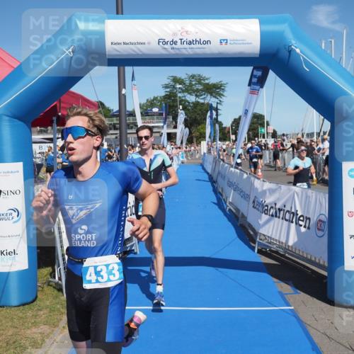 17.08.2025 - KN Förde Triathlon 2025 MichiJ http://msf.ph/oto/8588420 17.08.2025 13:44:29 Laufen 407, 422, 433 meine-sportfotos.de