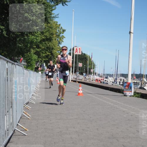 17.08.2025 - KN Förde Triathlon 2025 KatJ http://msf.ph/oto/8588430 17.08.2025 13:32:31 Laufen 395, 509 meine-sportfotos.de