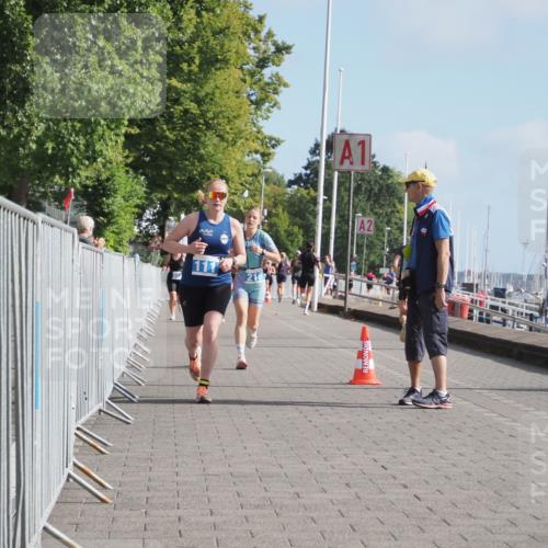 17.08.2025 - KN Förde Triathlon 2025 KatJ http://msf.ph/oto/8588442 17.08.2025 10:14:37 Laufen 111, 216 meine-sportfotos.de