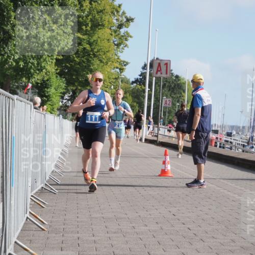 17.08.2025 - KN Förde Triathlon 2025 KatJ http://msf.ph/oto/8588456 17.08.2025 10:14:37 Laufen 111, 216 meine-sportfotos.de
