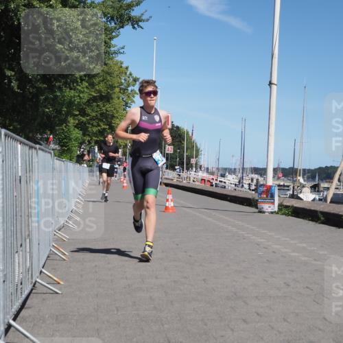 17.08.2025 - KN Förde Triathlon 2025 KatJ http://msf.ph/oto/8588459 17.08.2025 13:32:32 Laufen 395, 509 meine-sportfotos.de