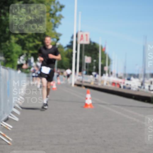 17.08.2025 - KN Förde Triathlon 2025 KatJ http://msf.ph/oto/8588466 17.08.2025 13:32:35 Laufen 395, 509 meine-sportfotos.de