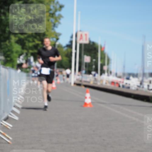 17.08.2025 - KN Förde Triathlon 2025 KatJ http://msf.ph/oto/8588472 17.08.2025 13:32:35 Laufen 395, 509 meine-sportfotos.de