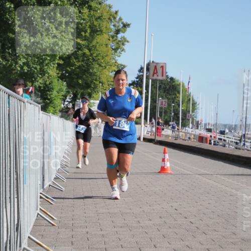17.08.2025 - KN Förde Triathlon 2025 KatJ http://msf.ph/oto/8588494 17.08.2025 10:39:35 Laufen 142, 156, 186 meine-sportfotos.de