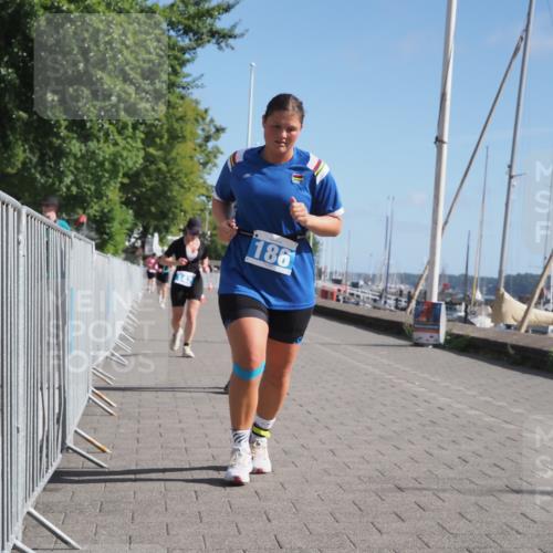 17.08.2025 - KN Förde Triathlon 2025 KatJ http://msf.ph/oto/8588524 17.08.2025 10:39:38 Laufen 142, 156, 186 meine-sportfotos.de