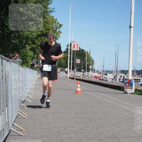 17.08.2025 - KN Förde Triathlon 2025 KatJ http://msf.ph/oto/8588531 17.08.2025 13:32:37 Laufen 414, 509 meine-sportfotos.de