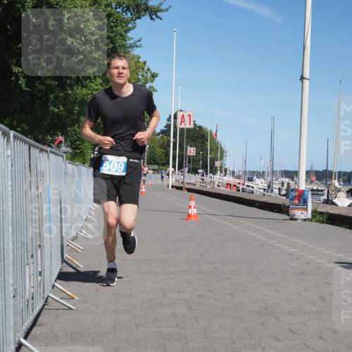 17.08.2025 - KN Förde Triathlon 2025 KatJ http://msf.ph/oto/8588568 17.08.2025 13:32:39 Laufen 414, 509 meine-sportfotos.de