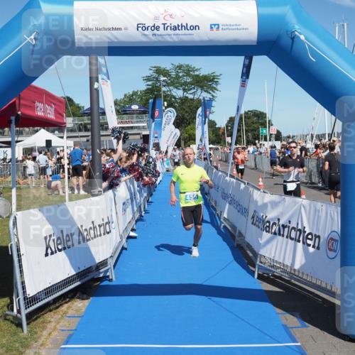 17.08.2025 - KN Förde Triathlon 2025 MichiJ http://msf.ph/oto/8588694 17.08.2025 13:45:20 Laufen 456 meine-sportfotos.de