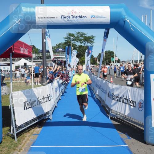 17.08.2025 - KN Förde Triathlon 2025 MichiJ http://msf.ph/oto/8588709 17.08.2025 13:45:20 Laufen 456 meine-sportfotos.de