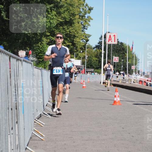 17.08.2025 - KN Förde Triathlon 2025 KatJ http://msf.ph/oto/8588714 17.08.2025 13:32:48 Laufen 413, 414, 466, 469 meine-sportfotos.de