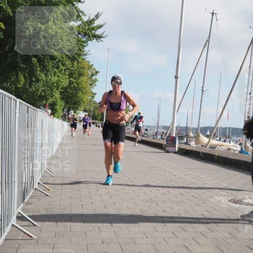 17.08.2025 - KN Förde Triathlon 2025 KatJ http://msf.ph/oto/8588753 17.08.2025 10:14:55 Laufen 114 meine-sportfotos.de