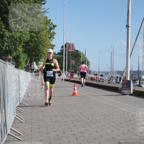 17.08.2025 - KN Förde Triathlon 2025 KatJ http://msf.ph/oto/8588826 17.08.2025 10:40:23 Laufen 205, 207 meine-sportfotos.de