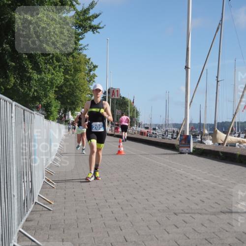 17.08.2025 - KN Förde Triathlon 2025 KatJ http://msf.ph/oto/8588848 17.08.2025 10:40:24 Laufen 205, 207 meine-sportfotos.de