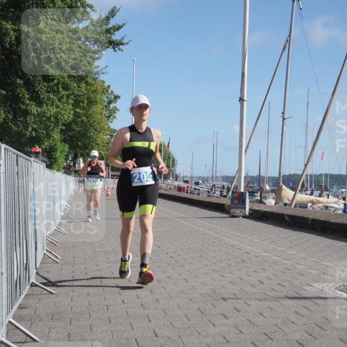 17.08.2025 - KN Förde Triathlon 2025 KatJ http://msf.ph/oto/8588890 17.08.2025 10:40:25 Laufen 205, 207 meine-sportfotos.de