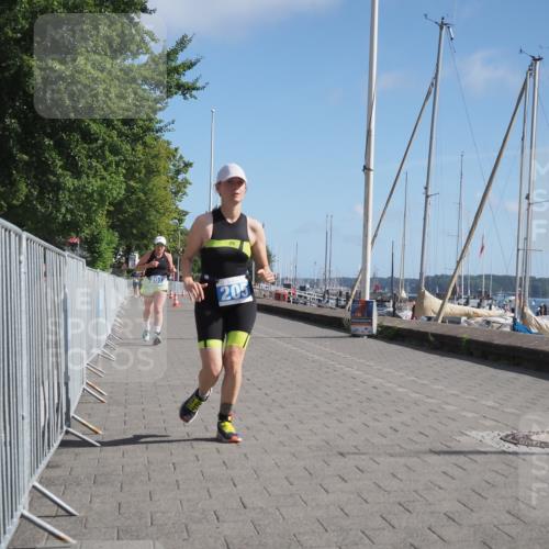 17.08.2025 - KN Förde Triathlon 2025 KatJ http://msf.ph/oto/8588894 17.08.2025 10:40:25 Laufen 205, 207 meine-sportfotos.de