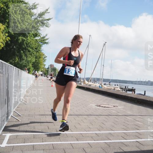 17.08.2025 - KN Förde Triathlon 2025 KatJ http://msf.ph/oto/8588906 17.08.2025 10:15:08 Laufen 128, 138, 159 meine-sportfotos.de