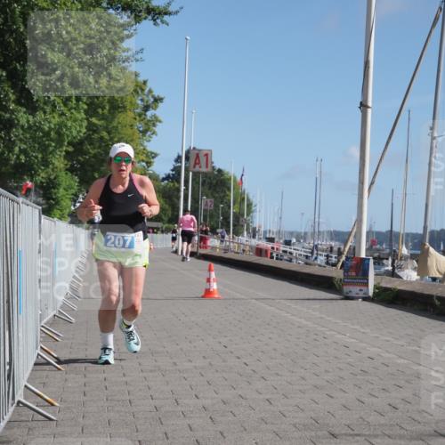 17.08.2025 - KN Förde Triathlon 2025 KatJ http://msf.ph/oto/8588911 17.08.2025 10:40:29 Laufen 205, 207 meine-sportfotos.de