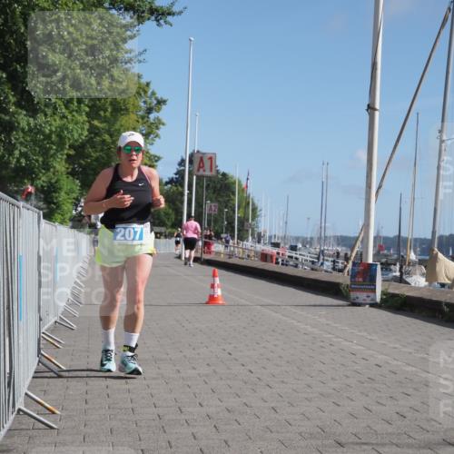 17.08.2025 - KN Förde Triathlon 2025 KatJ http://msf.ph/oto/8588915 17.08.2025 10:40:29 Laufen 205, 207 meine-sportfotos.de
