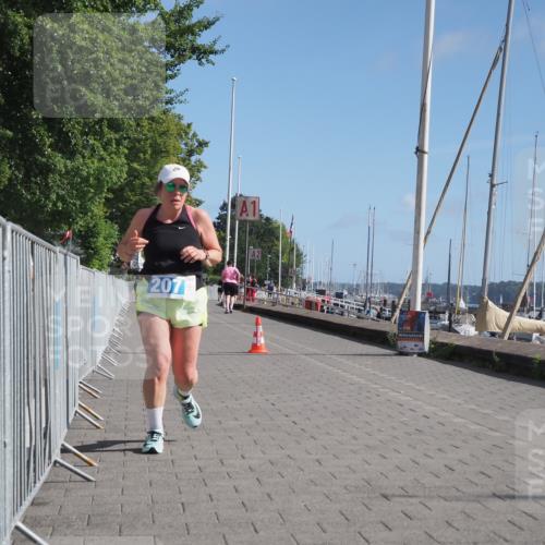 17.08.2025 - KN Förde Triathlon 2025 KatJ http://msf.ph/oto/8588929 17.08.2025 10:40:29 Laufen 205, 207 meine-sportfotos.de
