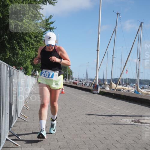 17.08.2025 - KN Förde Triathlon 2025 KatJ http://msf.ph/oto/8588975 17.08.2025 10:40:31 Laufen 207 meine-sportfotos.de