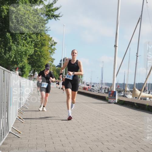 17.08.2025 - KN Förde Triathlon 2025 KatJ http://msf.ph/oto/8588988 17.08.2025 10:15:21 Laufen 142, 183, 215, 242 meine-sportfotos.de