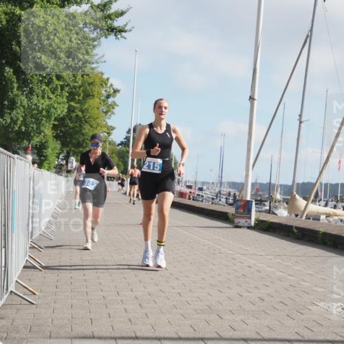 17.08.2025 - KN Förde Triathlon 2025 KatJ http://msf.ph/oto/8588995 17.08.2025 10:15:22 Laufen 142, 183, 215, 242 meine-sportfotos.de