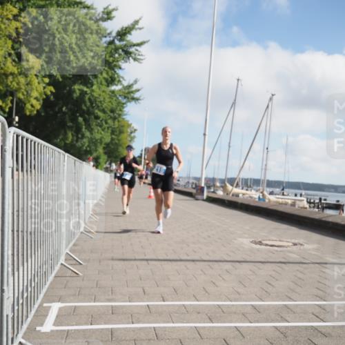 17.08.2025 - KN Förde Triathlon 2025 KatJ http://msf.ph/oto/8589009 17.08.2025 10:15:22 Laufen 142, 183, 215, 242 meine-sportfotos.de