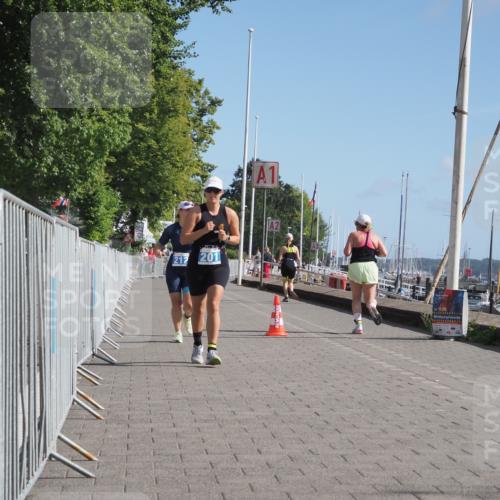 17.08.2025 - KN Förde Triathlon 2025 KatJ http://msf.ph/oto/8589018 17.08.2025 10:40:42 Laufen 201, 212 meine-sportfotos.de
