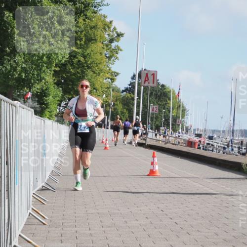17.08.2025 - KN Förde Triathlon 2025 KatJ http://msf.ph/oto/8589063 17.08.2025 10:15:27 Laufen 142, 242 meine-sportfotos.de