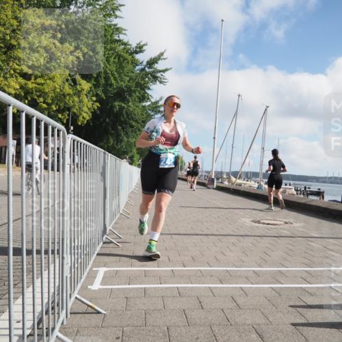 17.08.2025 - KN Förde Triathlon 2025 KatJ http://msf.ph/oto/8589126 17.08.2025 10:15:31 Laufen 242 meine-sportfotos.de