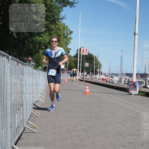 17.08.2025 - KN Förde Triathlon 2025 KatJ http://msf.ph/oto/8589142 17.08.2025 13:33:21 Laufen 407 meine-sportfotos.de