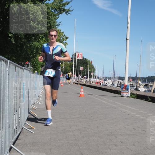17.08.2025 - KN Förde Triathlon 2025 KatJ http://msf.ph/oto/8589160 17.08.2025 13:33:21 Laufen 407 meine-sportfotos.de