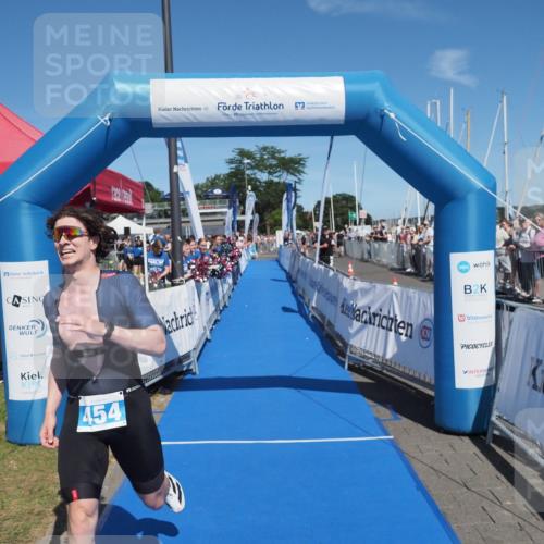 17.08.2025 - KN Förde Triathlon 2025 MichiJ http://msf.ph/oto/8589193 17.08.2025 13:46:10 Laufen 454 meine-sportfotos.de