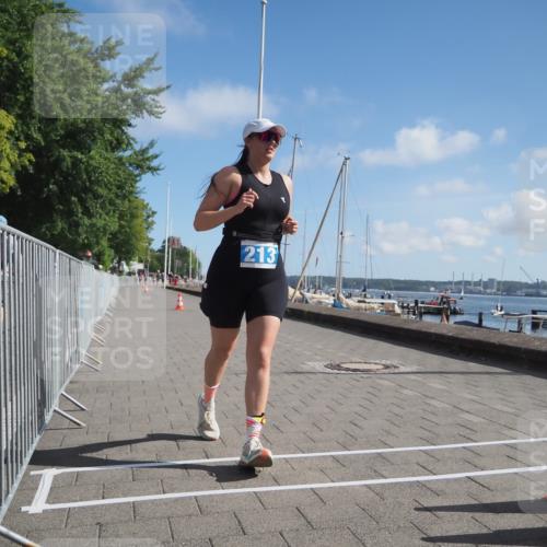 17.08.2025 - KN Förde Triathlon 2025 KatJ http://msf.ph/oto/8589201 17.08.2025 10:41:19 Laufen 213 meine-sportfotos.de