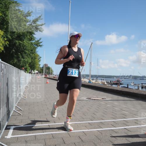 17.08.2025 - KN Förde Triathlon 2025 KatJ http://msf.ph/oto/8589207 17.08.2025 10:41:19 Laufen 213 meine-sportfotos.de