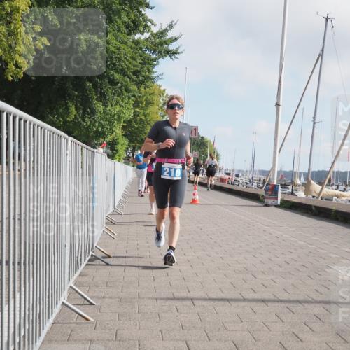 17.08.2025 - KN Förde Triathlon 2025 KatJ http://msf.ph/oto/8589231 17.08.2025 10:15:43 Laufen 127, 150, 152, 169, 210, 234 meine-sportfotos.de