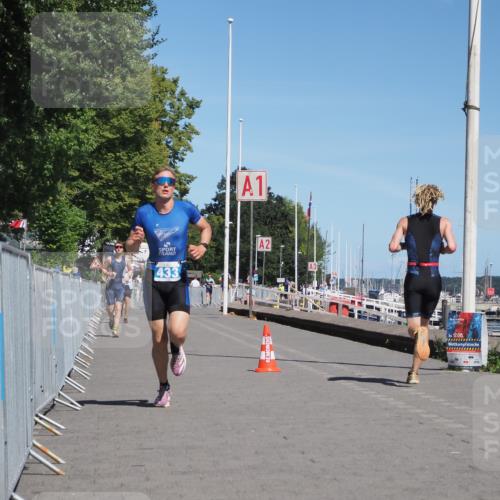 17.08.2025 - KN Förde Triathlon 2025 KatJ http://msf.ph/oto/8589264 17.08.2025 13:33:47 Laufen 433 meine-sportfotos.de