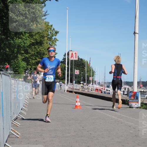 17.08.2025 - KN Förde Triathlon 2025 KatJ http://msf.ph/oto/8589272 17.08.2025 13:33:47 Laufen 433 meine-sportfotos.de