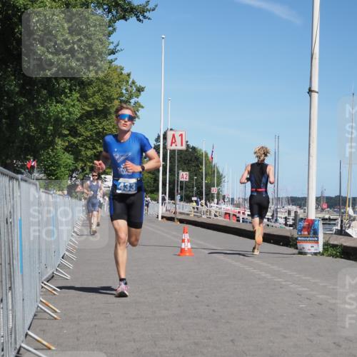17.08.2025 - KN Förde Triathlon 2025 KatJ http://msf.ph/oto/8589286 17.08.2025 13:33:48 Laufen 433 meine-sportfotos.de