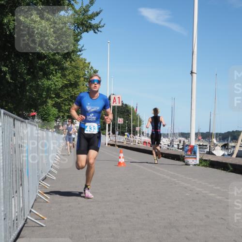 17.08.2025 - KN Förde Triathlon 2025 KatJ http://msf.ph/oto/8589295 17.08.2025 13:33:48 Laufen 433 meine-sportfotos.de